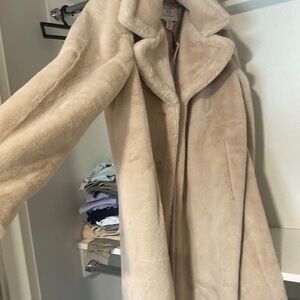 Long Coat size M from H by Halston. New 100% no damage! In good condition